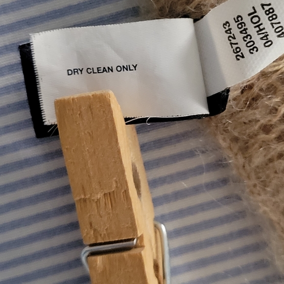 Gap- Multi-Colored Striped Scarf - Picture 7 of 7